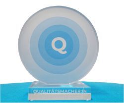 Der-Award-Qualittsmacherinnen-des-Jahres-2022_2-7809-detail.jpeg